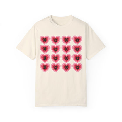 Retro Heart X's and O's - Comfort Colors Shirt