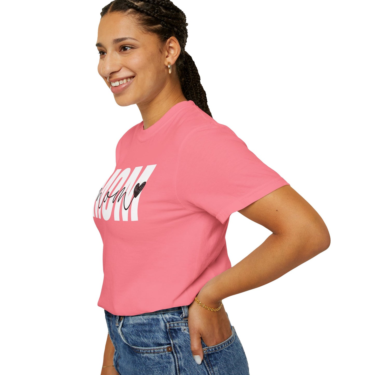 Mom ♥ - Comfort Colors Shirt