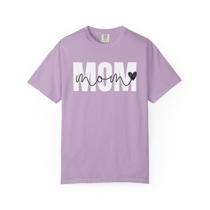 Mom ♥ - Comfort Colors Shirt