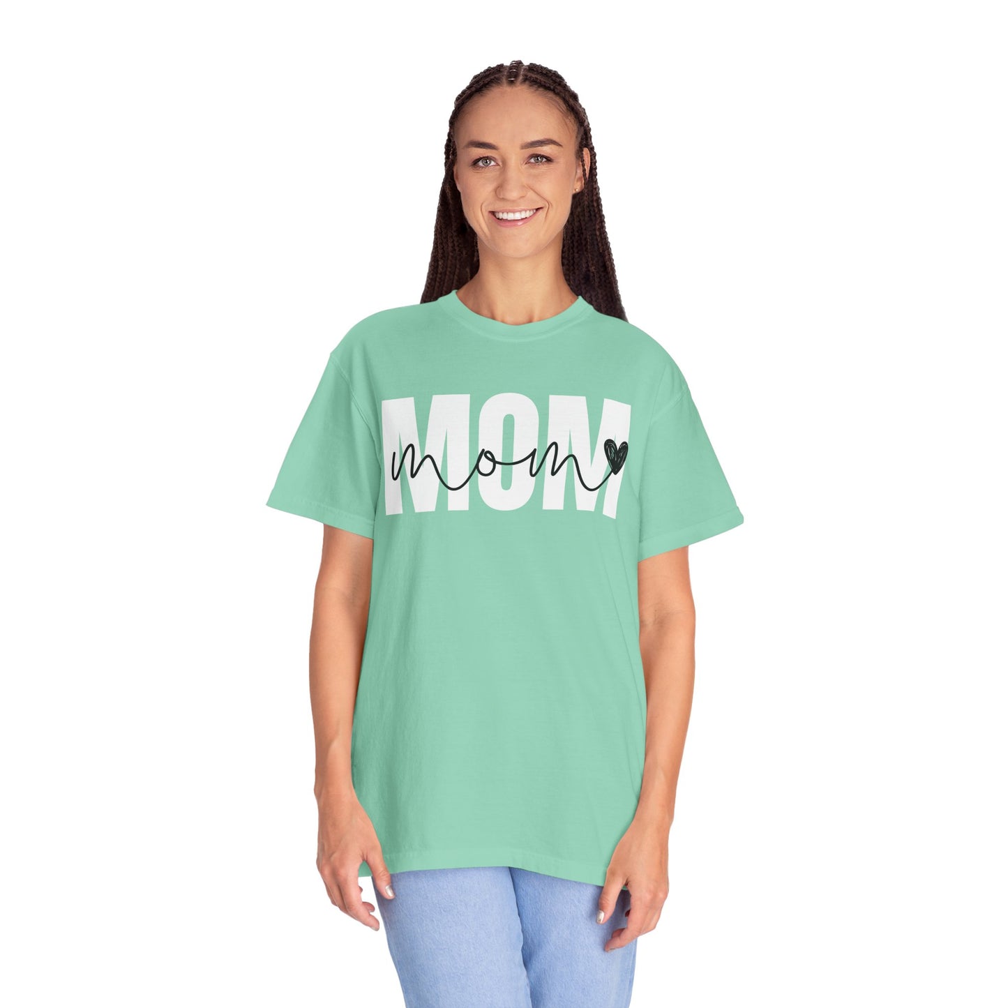 Mom ♥ - Comfort Colors Shirt