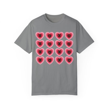 Retro Heart X's and O's - Comfort Colors Shirt