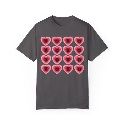 Retro Heart X's and O's - Comfort Colors Shirt